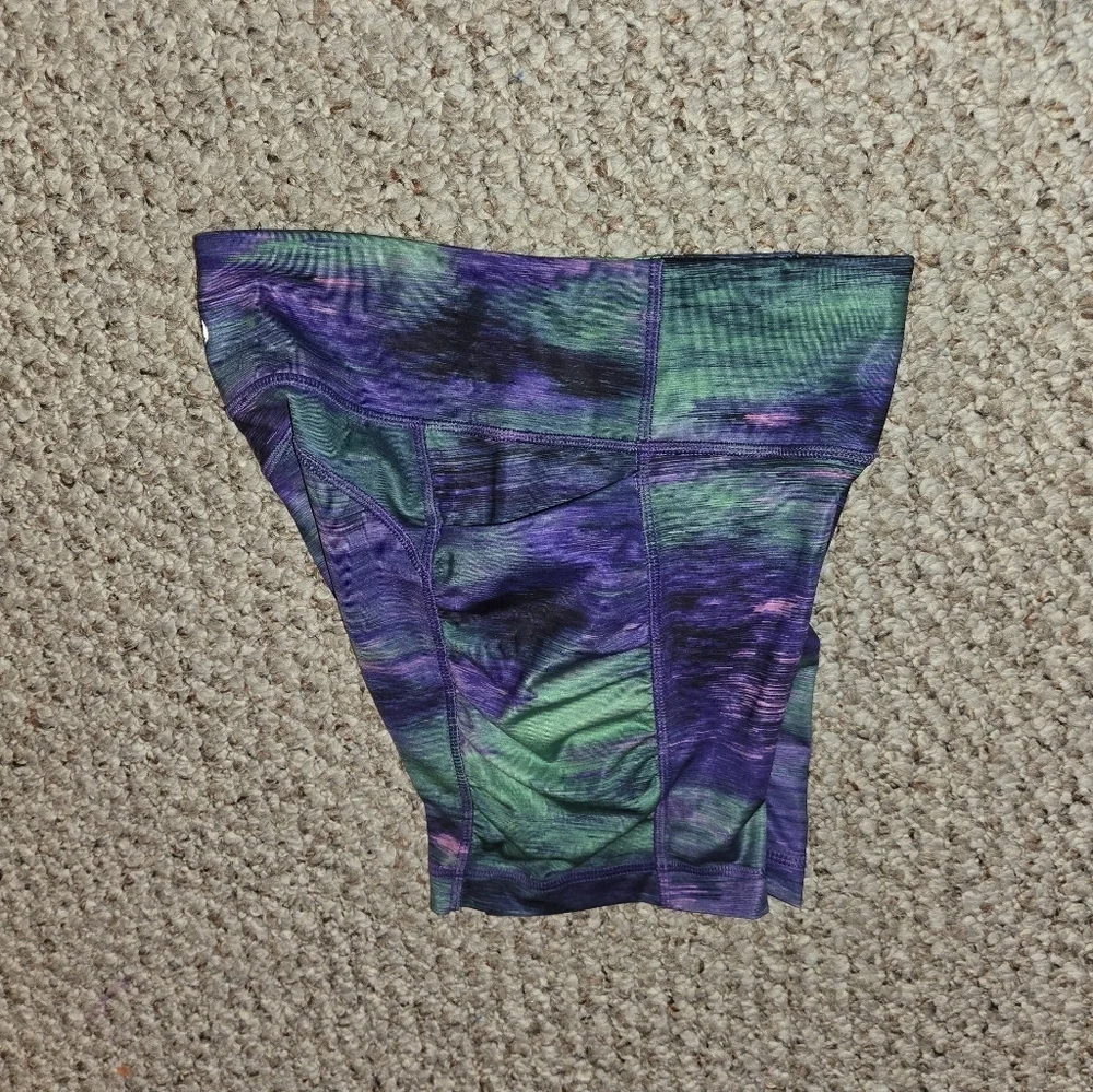Lululemon Speed Track ShortRio Nights Multi Women's Size 4